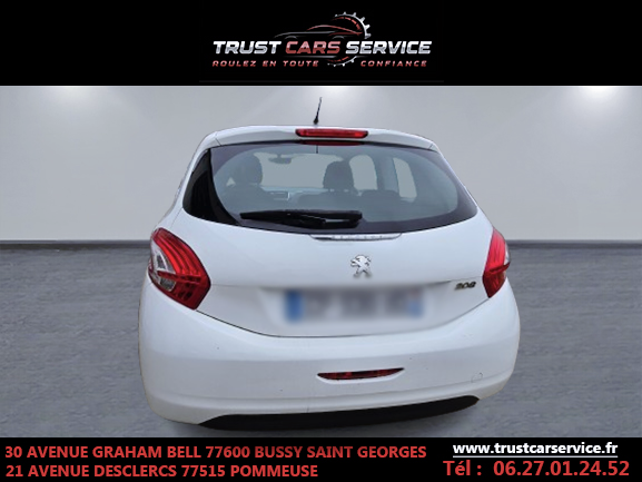 PEUGEOT 208 2013