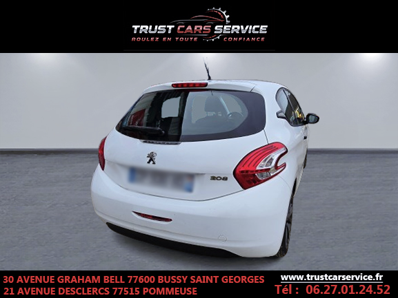 PEUGEOT 208 2013