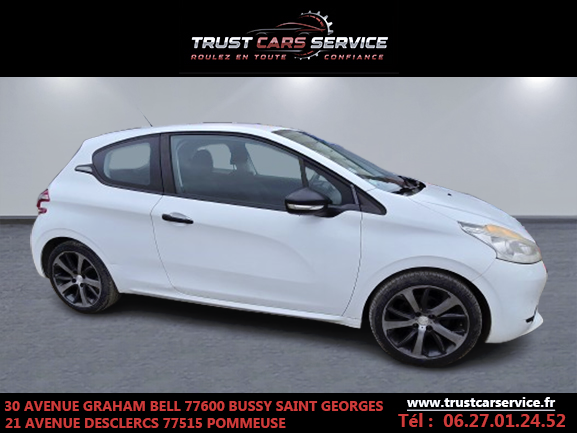 PEUGEOT 208 2013
